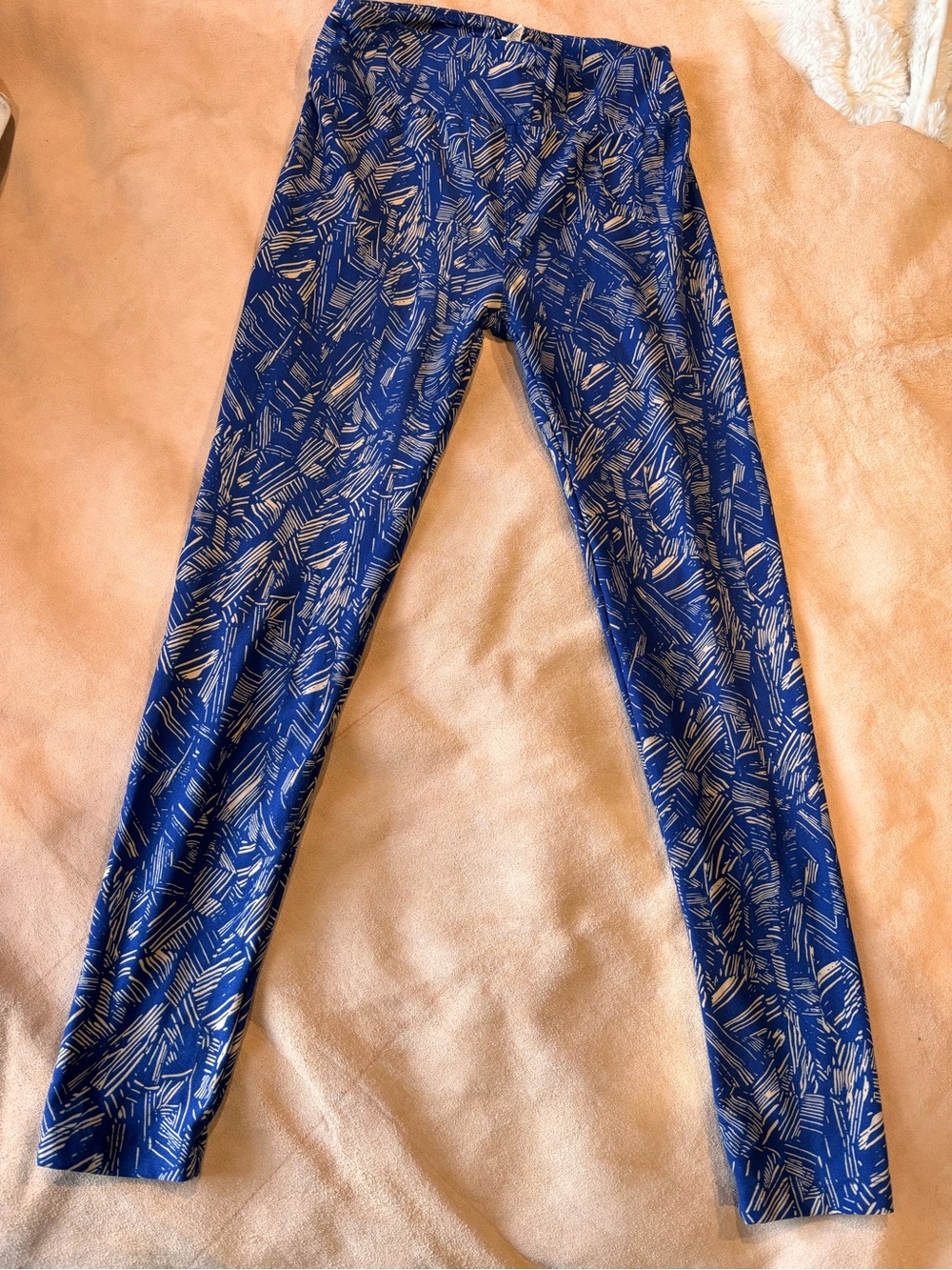 LuLaRoe Navy Blue and White Abstract Print Leggings